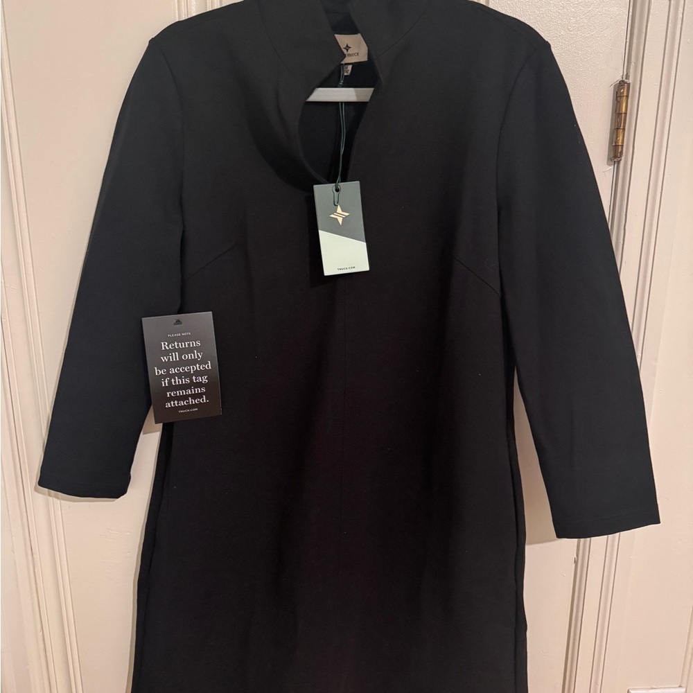 New Tuckernuck Black Mini Shift Dress